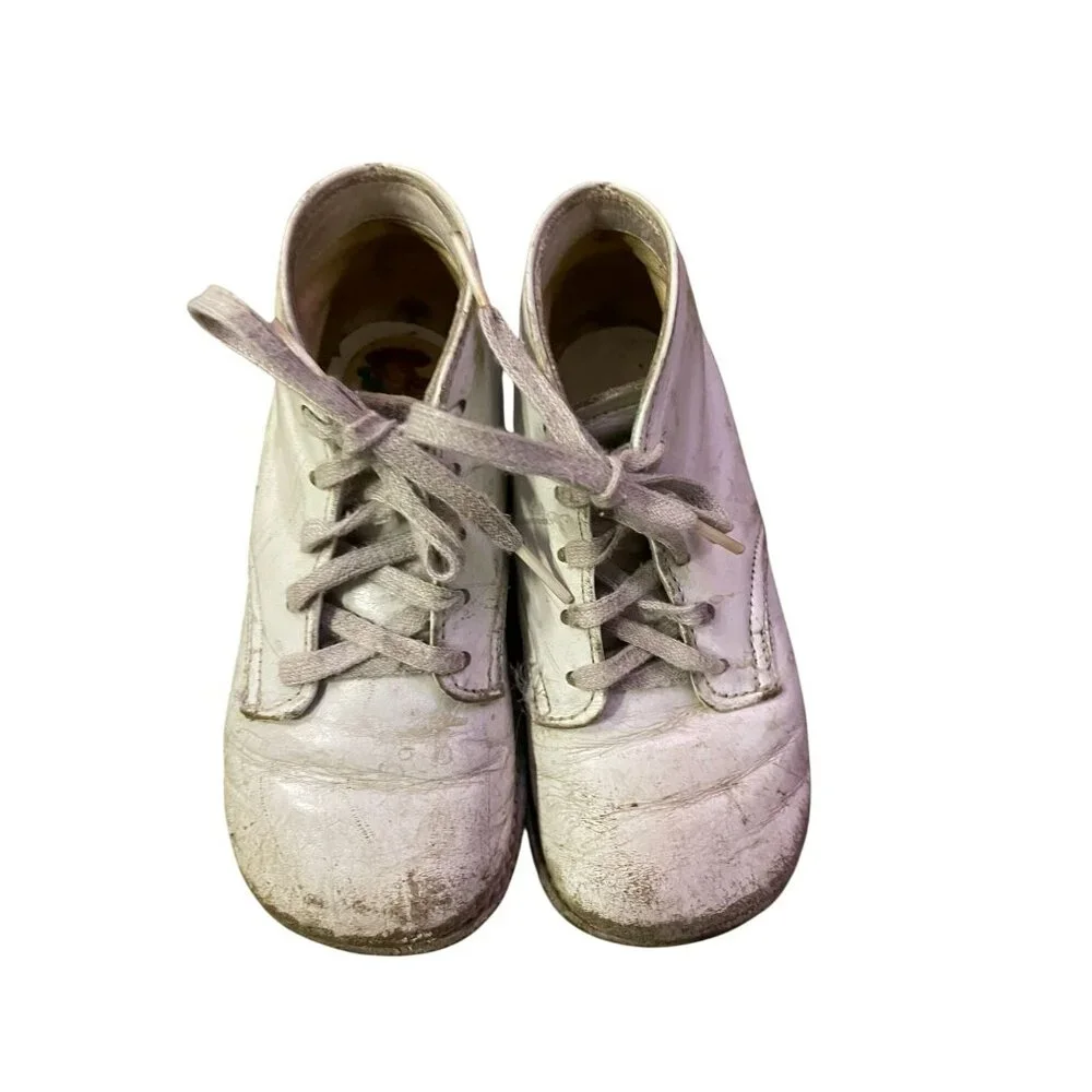 Vintage Buster Brown Walking Shoes 5/6? Used White *Lots of Wear